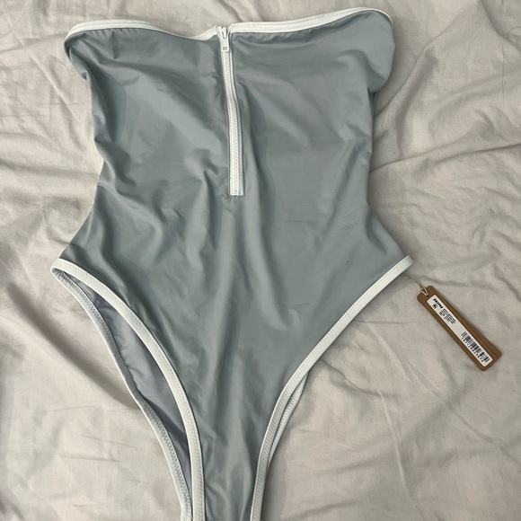 NWT SKIMS PACIFIC ZIPPER STRAPLESS ONE PIECE - Picture 2 of 4